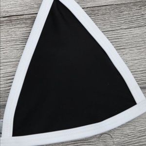Black and white bikini triangle size medium nwt